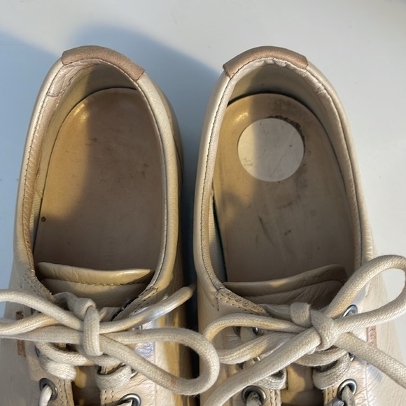 ECCO womens soft leather cream sneaker size 40 - Picture 4 of 5